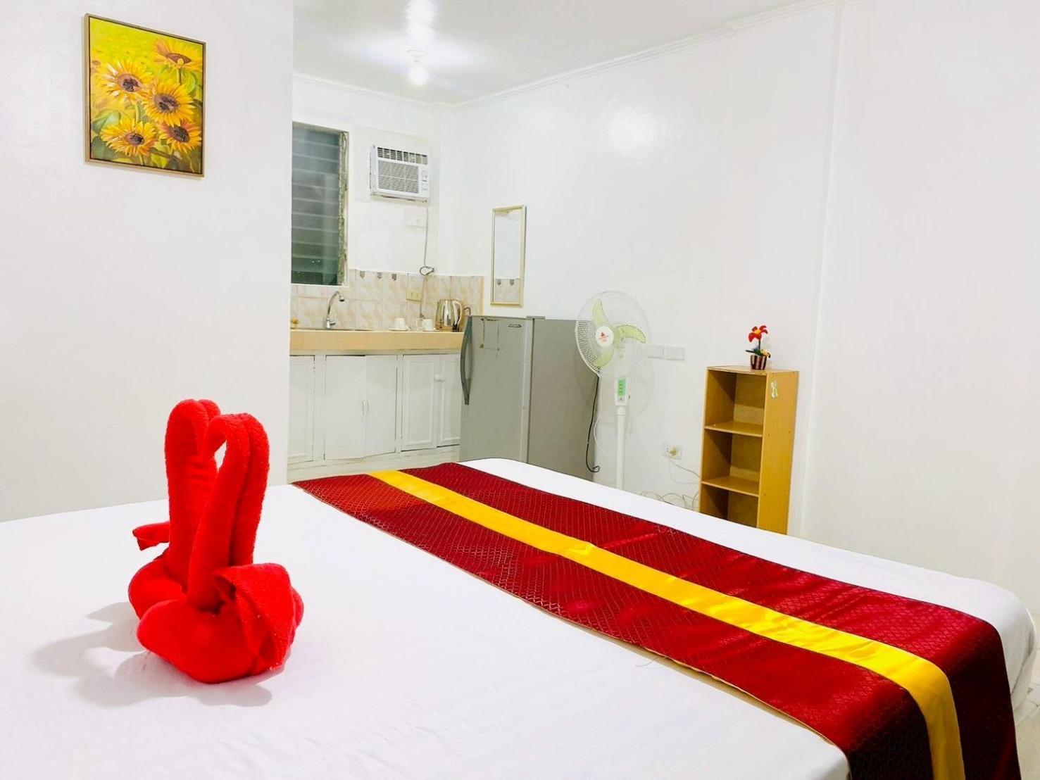 Glo'S Space Boracay Dmall By Tripzyfun Balabag  Екстер'єр фото