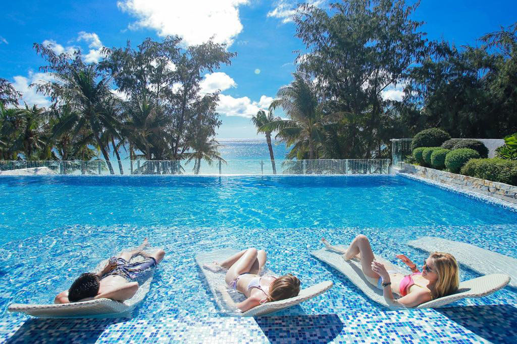 Glo'S Space Boracay Dmall By Tripzyfun Balabag  Екстер'єр фото