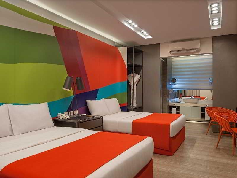 Glo'S Space Boracay Dmall By Tripzyfun Balabag  Екстер'єр фото